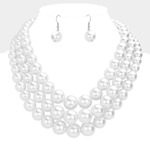 D 3 Strand White Pearls