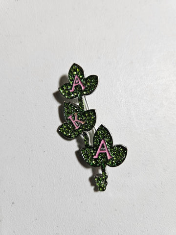 Ivy Pin in Green