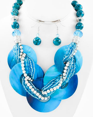 Shell Twisted Necklace in Blue